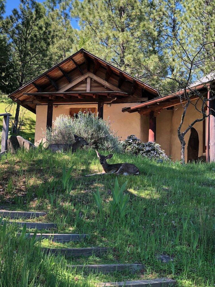 Фото Heartwood Mountain Sanctuary