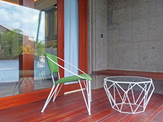 Фото Sense Canggu Beach Hotel