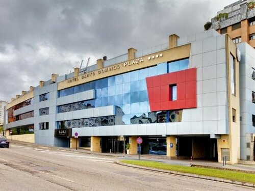 Внешний вид отеля Iberik Hotel Santo Domingo Plaza в Овьедо, фото 1