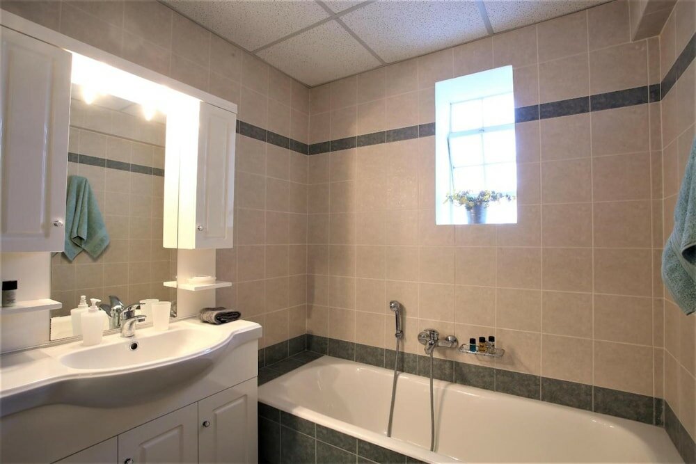 Фото Gk Airport Suites