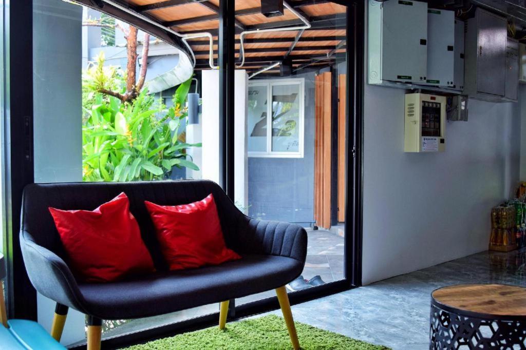 Фото Z2 Boutique Hotel