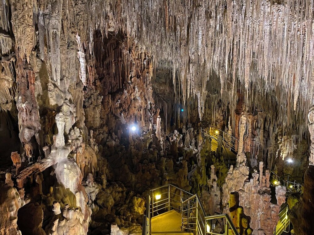 Фото Kinsterna Hotel