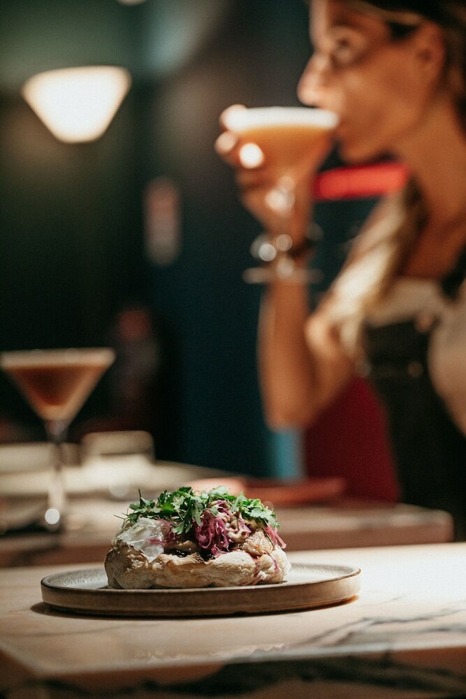 Фото Esqina Cosmopolitan Lodge