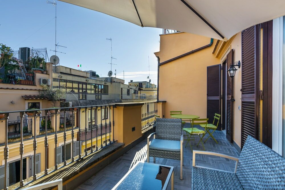 Фото President Gardens