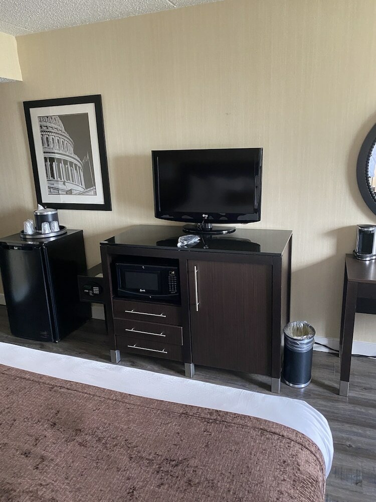 Фото Wingate by Wyndham Springfield