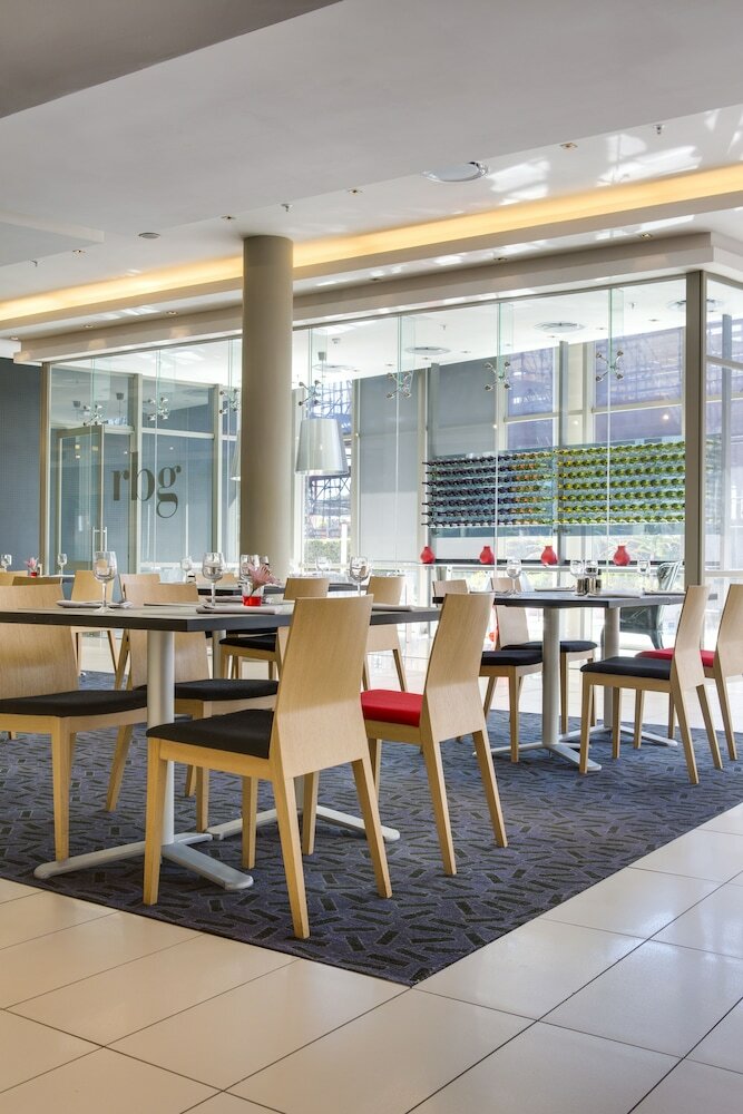 Фото Park Inn Sandton