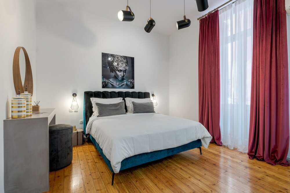 Фото 2 Mazi Suites