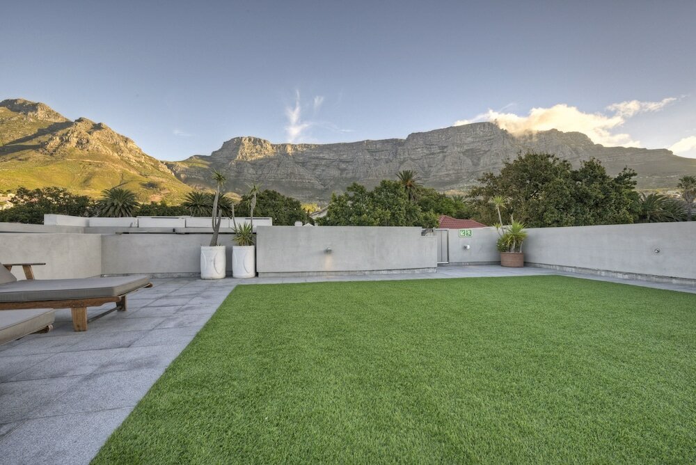 Фото The Three Boutique Hotel