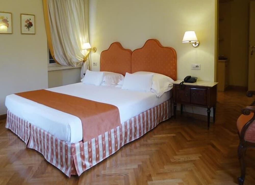 Фото La Vittoria Boutique Hotel