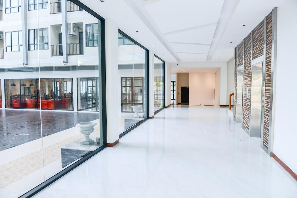 Фото Orchid Riverview Hotel