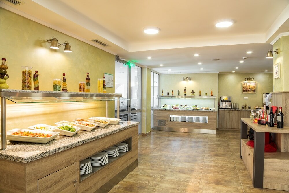 Фото Grami Hotel Sofia