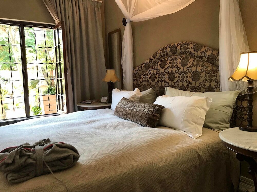 Фото Waterhouse Guest Lodges 202 Lawley Street