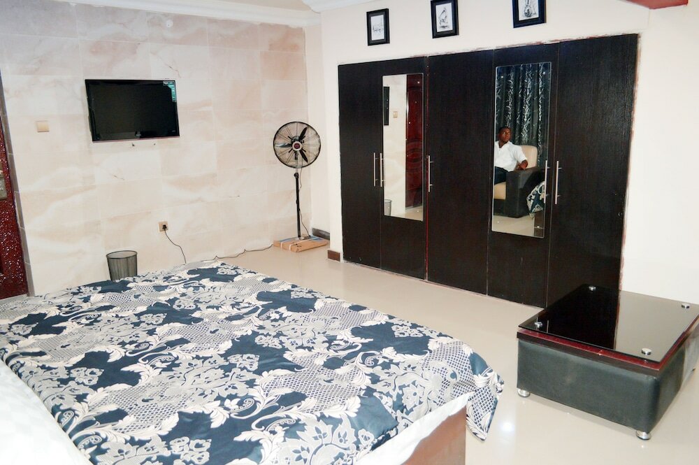 Фото Inglesias Suites