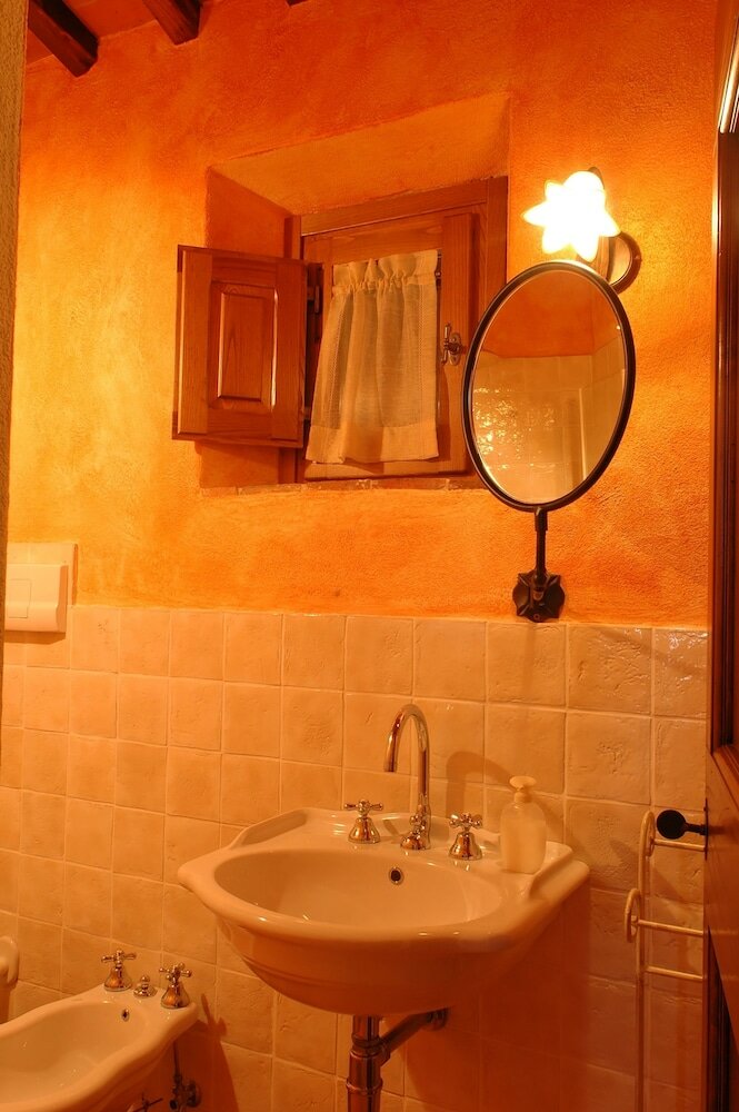 Фото Agriturismo Casale della Torre