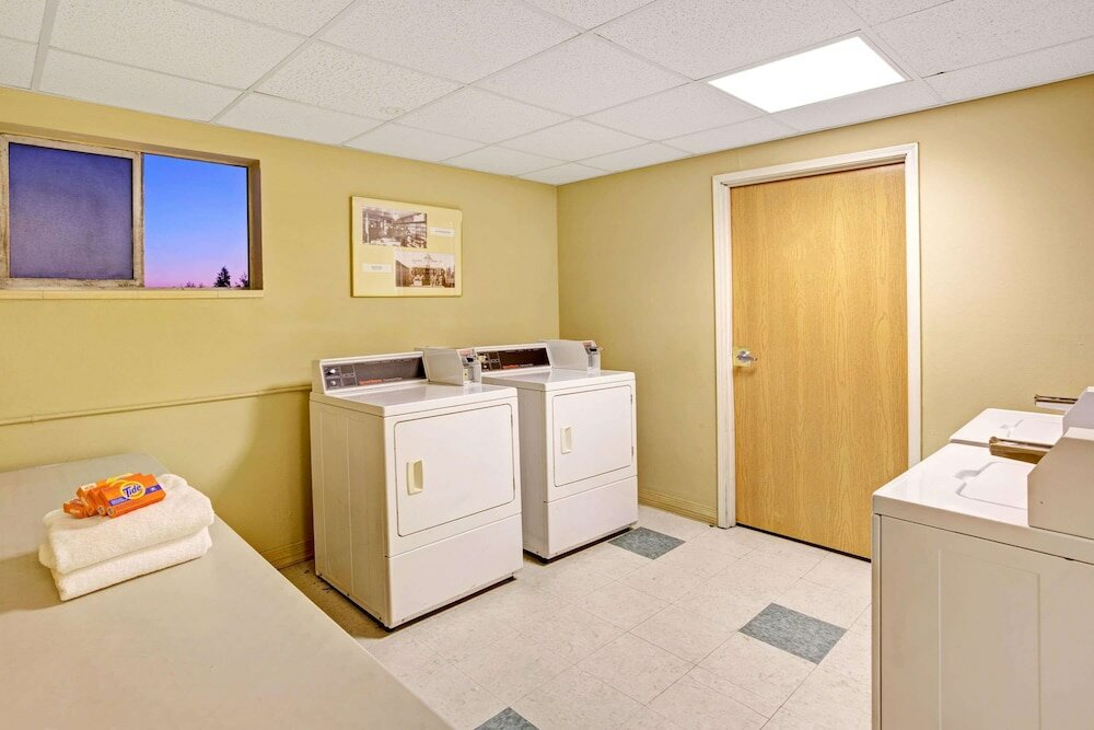 Фото Ramada by Wyndham Anchorage Downtown