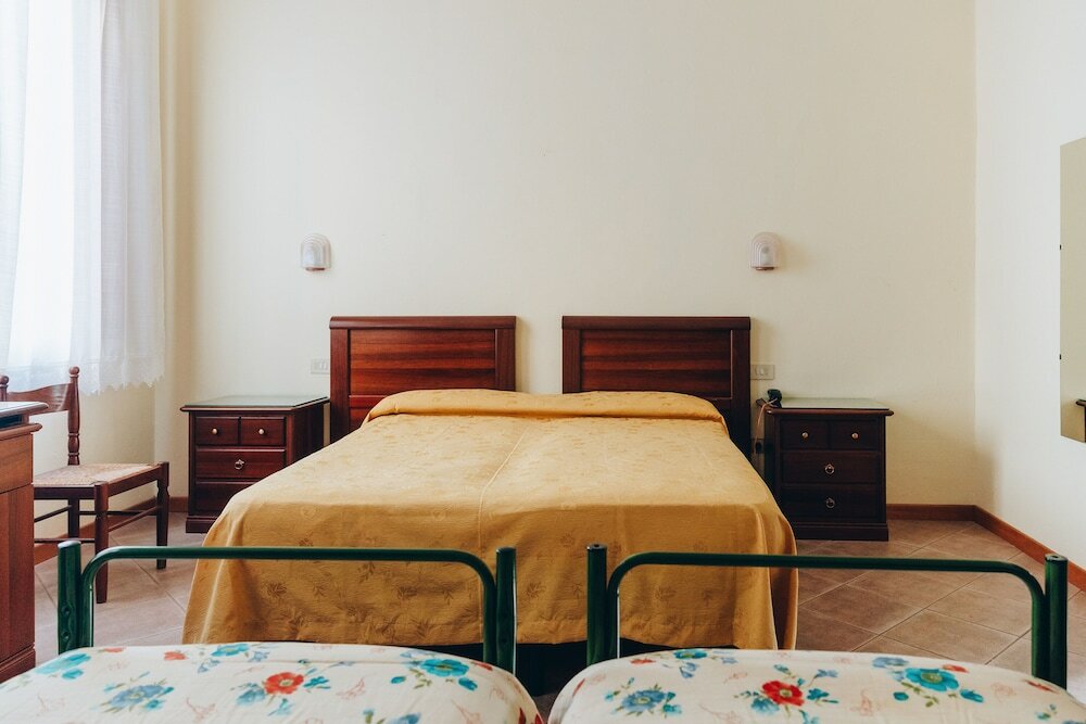 Фото Hotel Savoia E Campana