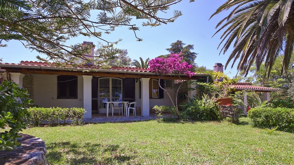 Фото Marialice Apartments