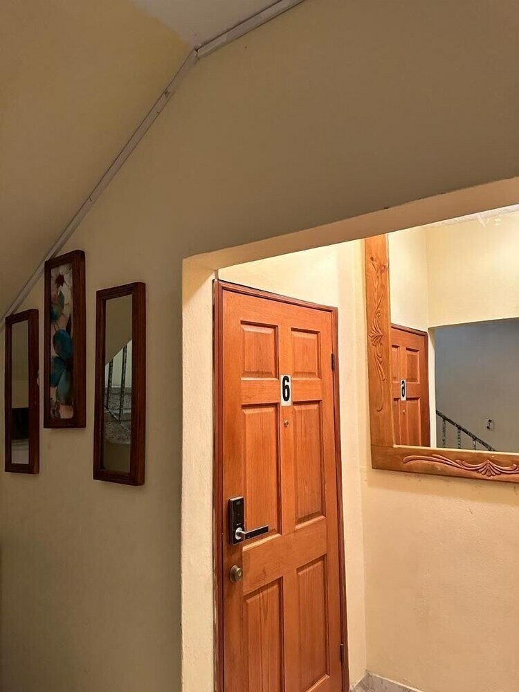 Фото PC Entreprises Guest House