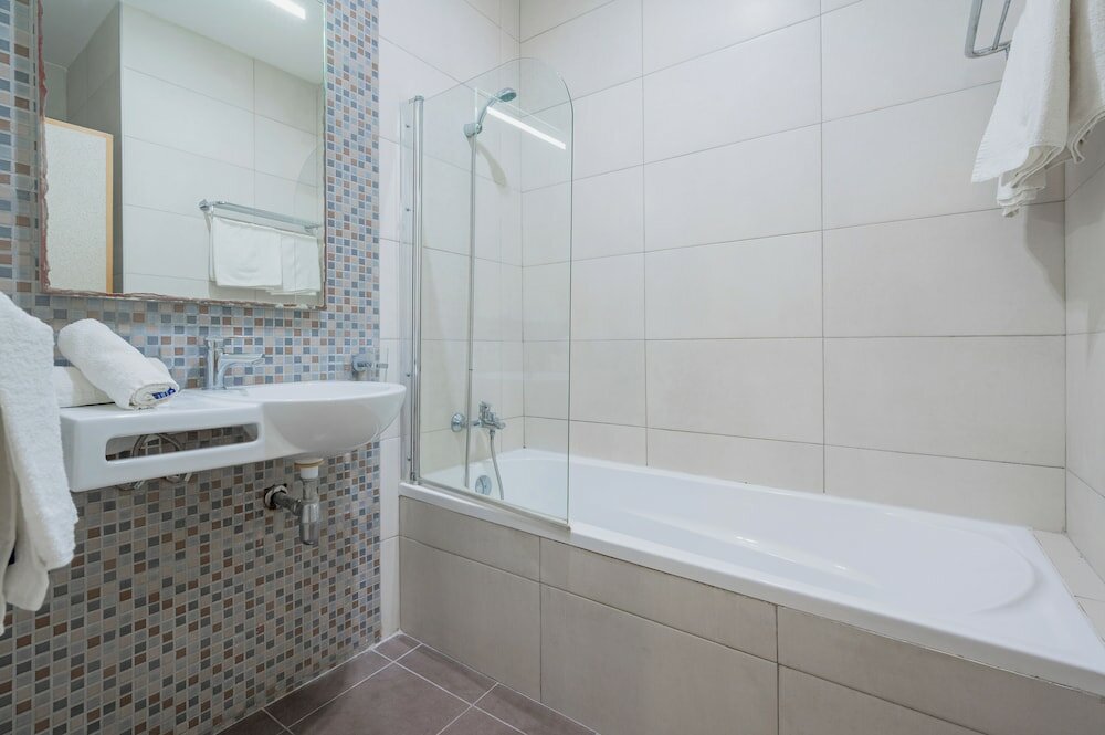 Фото Porto Azzurro Aparthotel