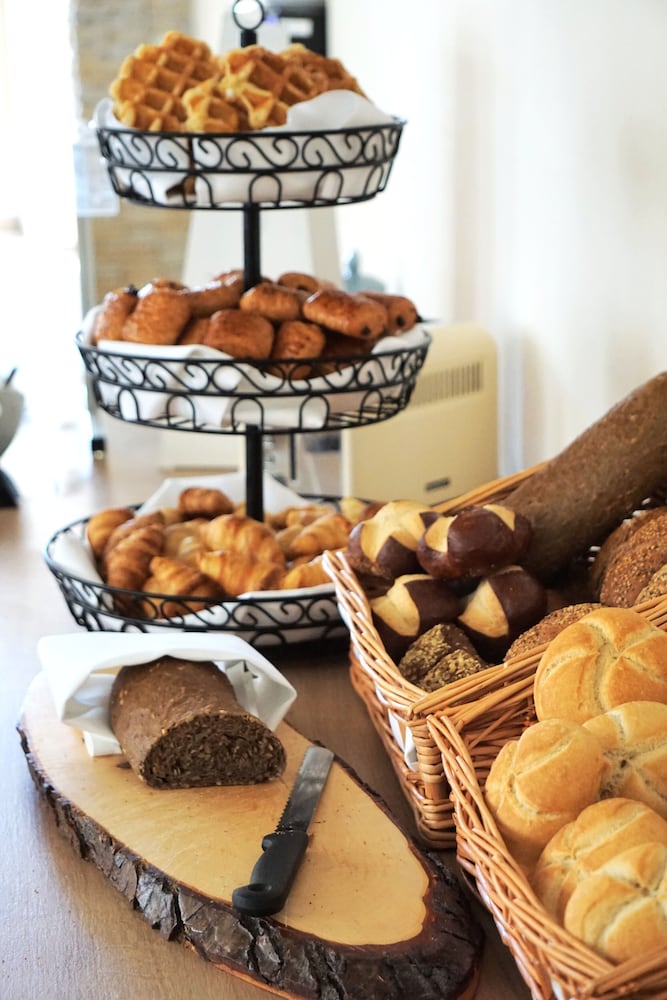 Фото Westbahn Hotel