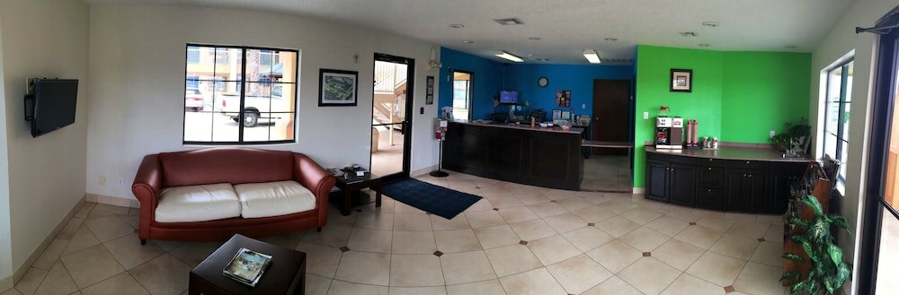 Фото Executive Inn