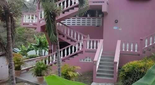 Гостиница Top Ranking Guesthouse в Тобаго