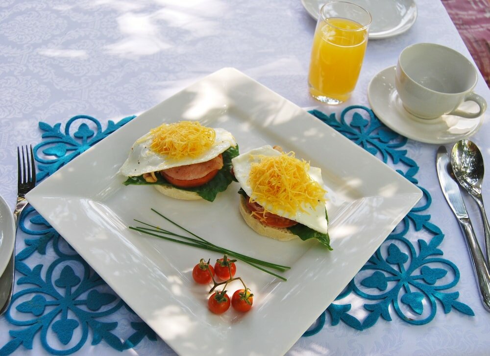 Фото The Wardrobe Guest House