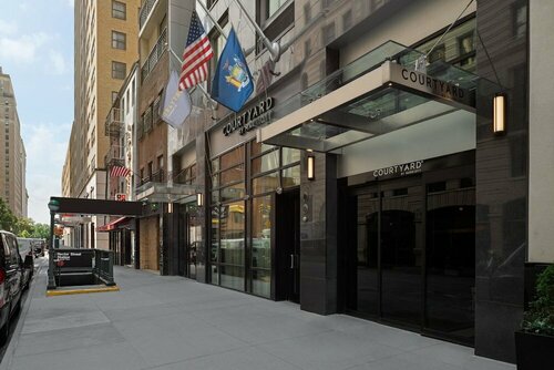 Гостиница Courtyard by Marriott New York World Trade Center Area в Нью-Йорке