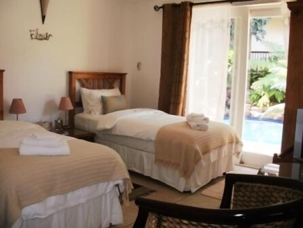 Фото The Saffron House