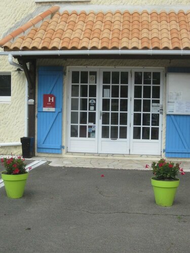 Гостиница Hotel La Chaumiere в Ле-Сабле-д'Олоне