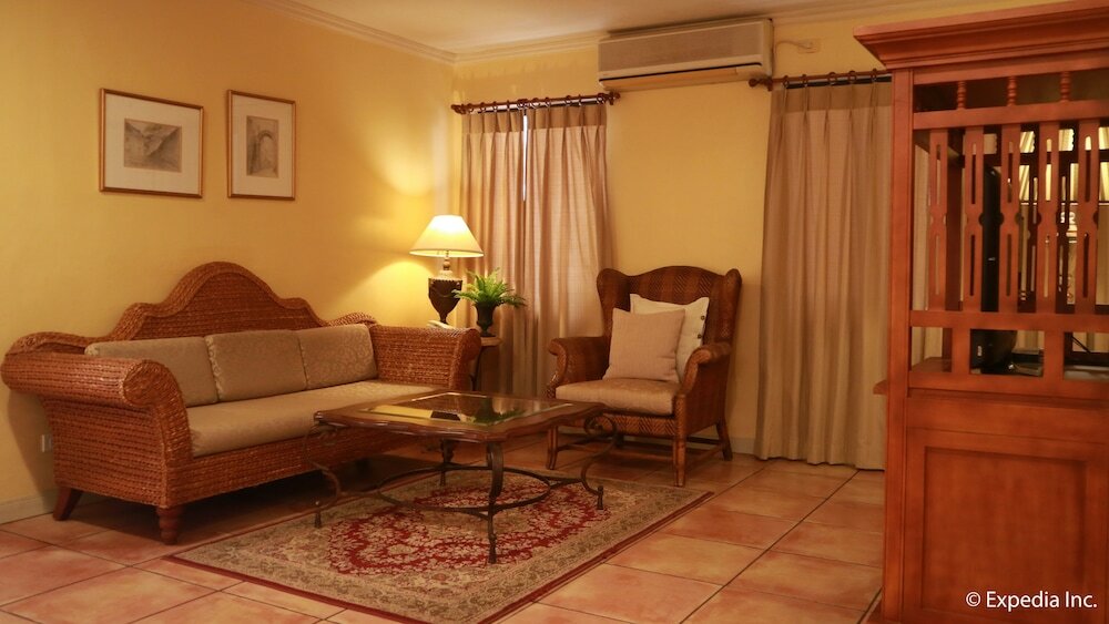 Фото Sophia Suites Residence Hotel