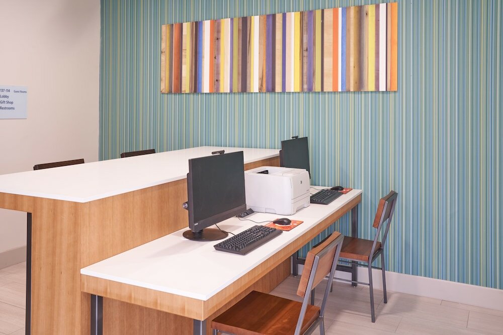 Фото Holiday Inn Express Boca Raton-West, an Ihg Hotel