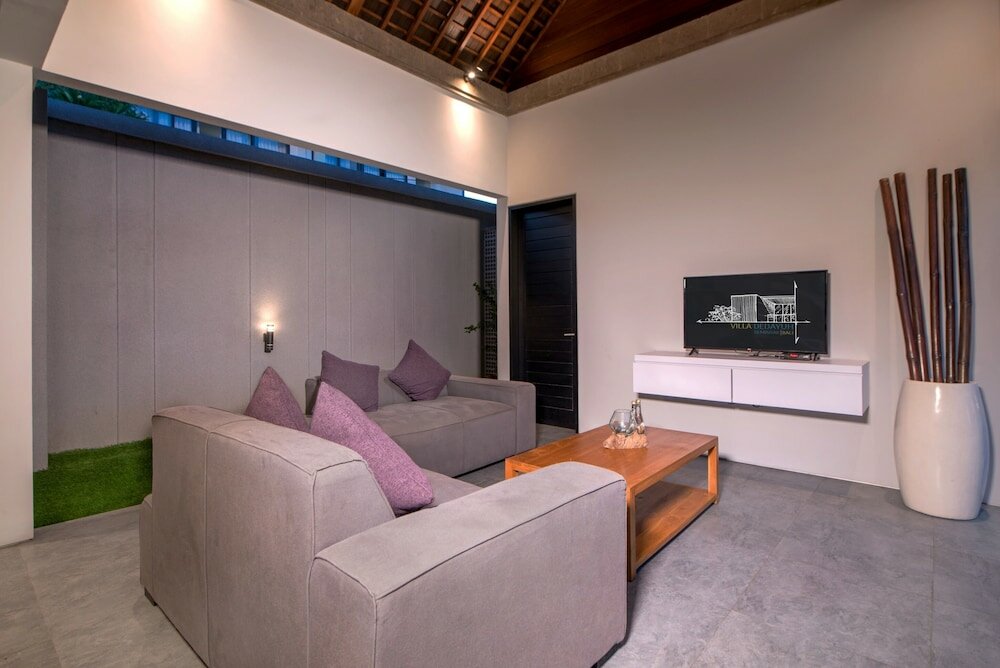 Фото Villa DeDayuh Seminyak