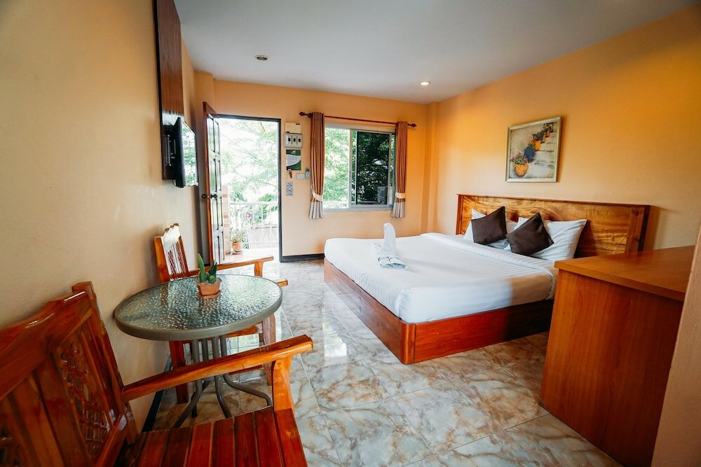 Фото Phoemphoon 2 Hotel