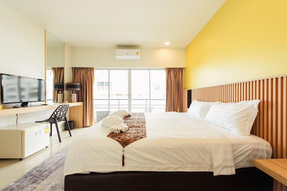 Фото The Golden Ville Boutique Hotel