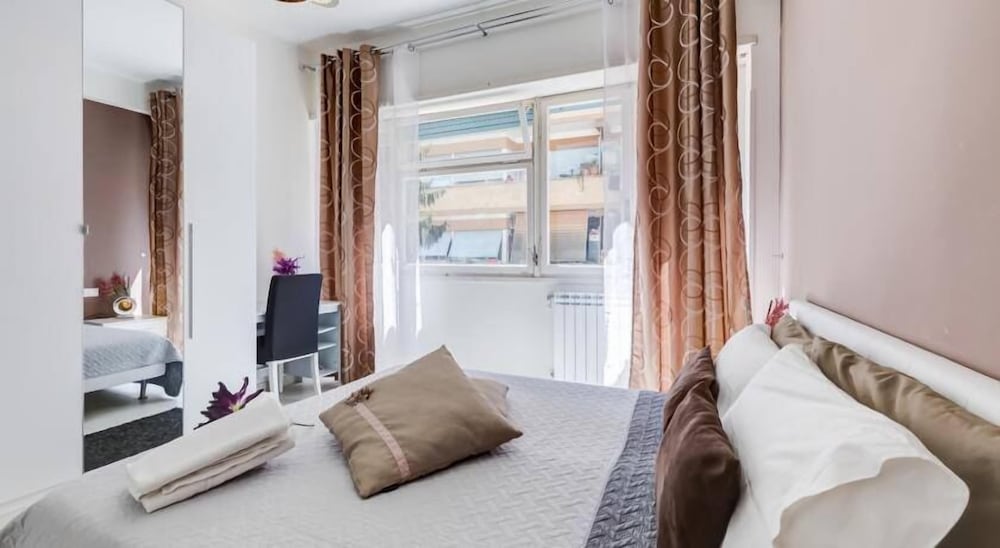 Фото Guest House Mr Brown