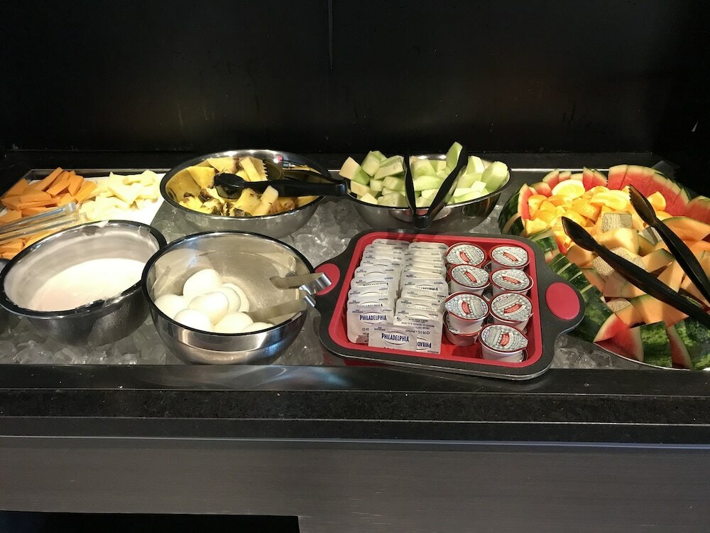 Фото Grand Times Hotel Sherbrooke