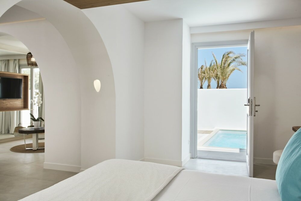 Фото Nikki Beach Resort & SPA Santorini