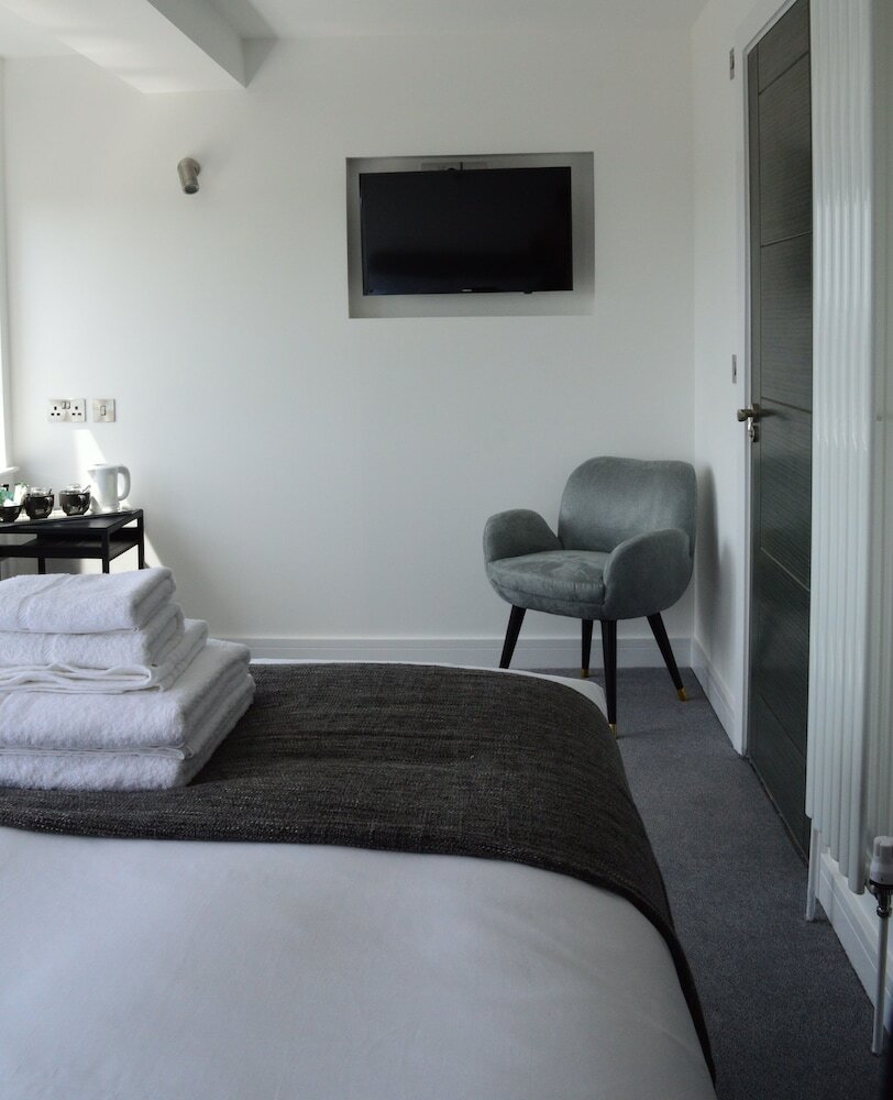 Фото Q8 Boutique Hotel