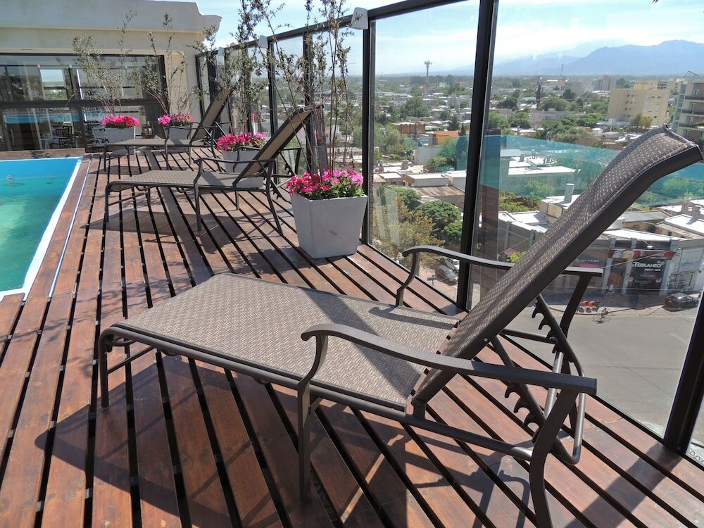 Фото Premium Tower Suites San Luis