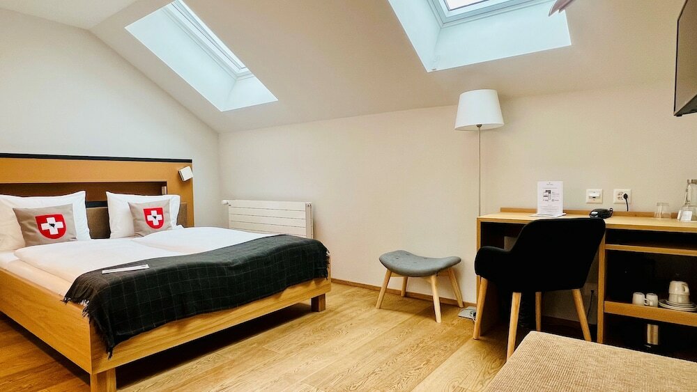 Фото Hotel Bären Am Bundesplatz