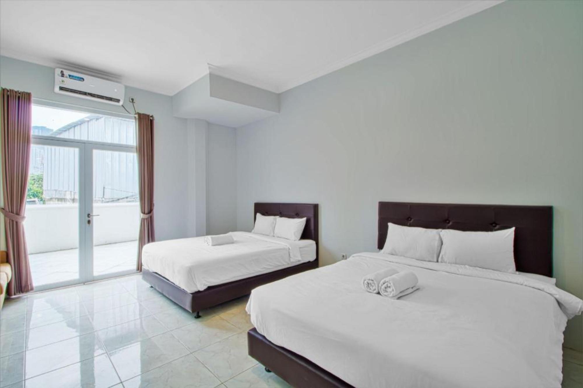 Фото De 80's Genteng Ijo