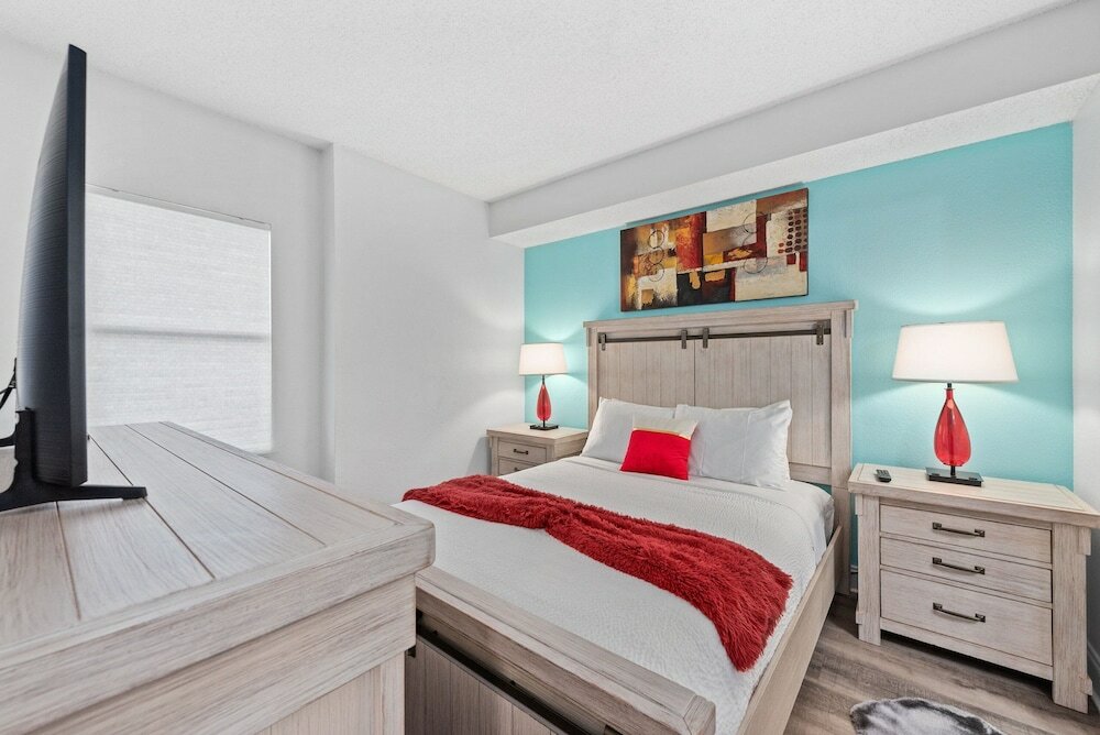 Фото Enclave Hotel & Suites Orlando, a staySky Hotel & Resort