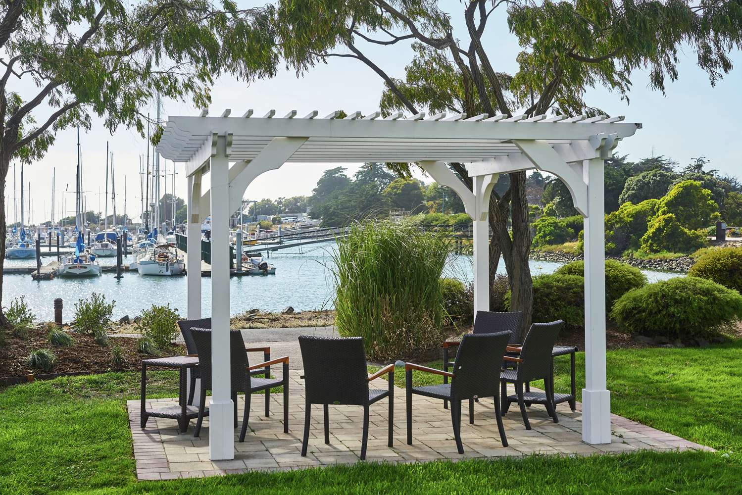 Фото DoubleTree by Hilton Hotel Berkeley Marina