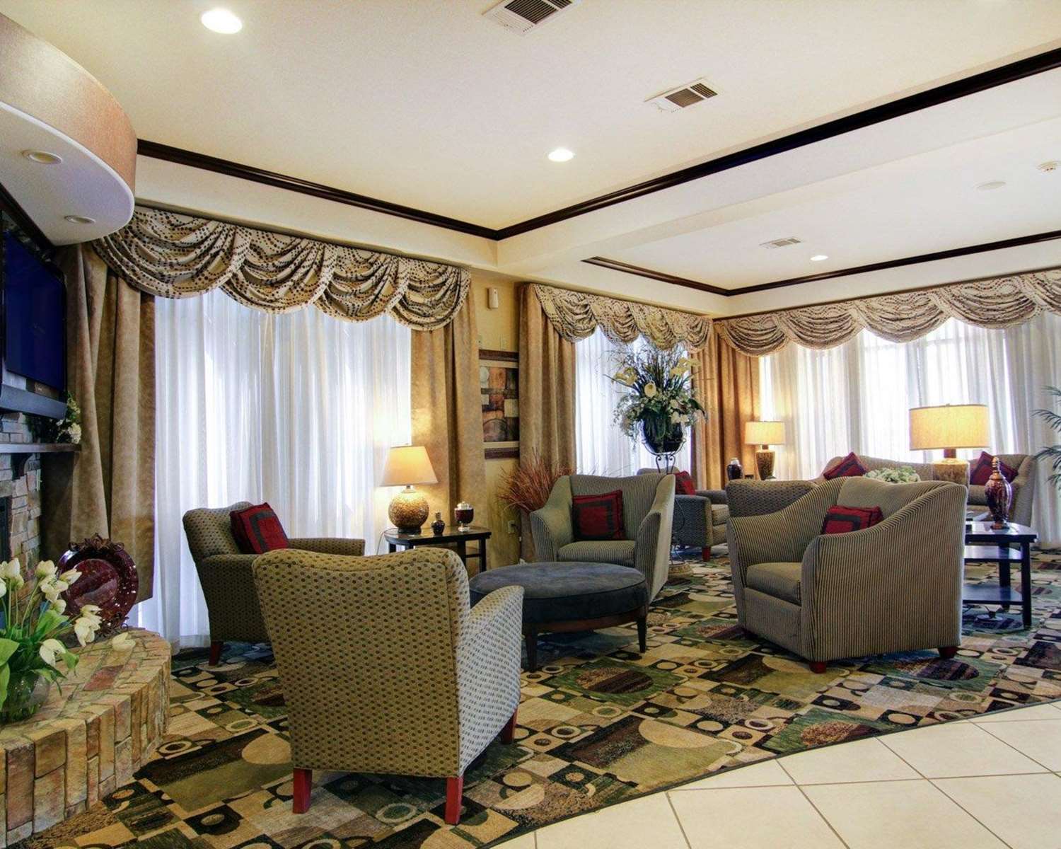 Фото Comfort Suites Fort Stockton