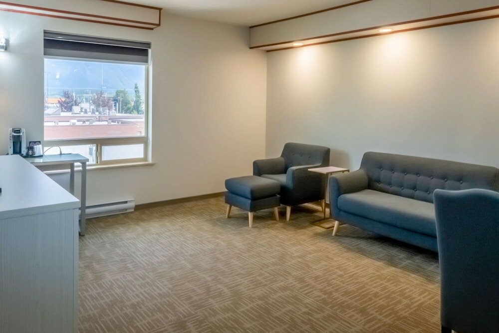 Фото Quality Inn Sunshine Suites