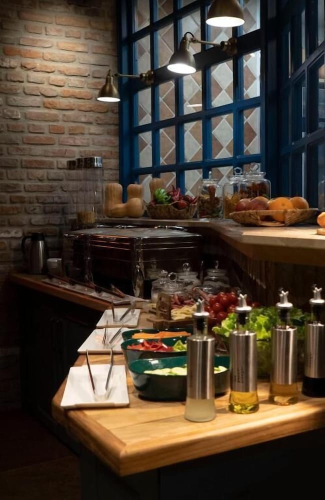 Фото Grand Opera Hotel