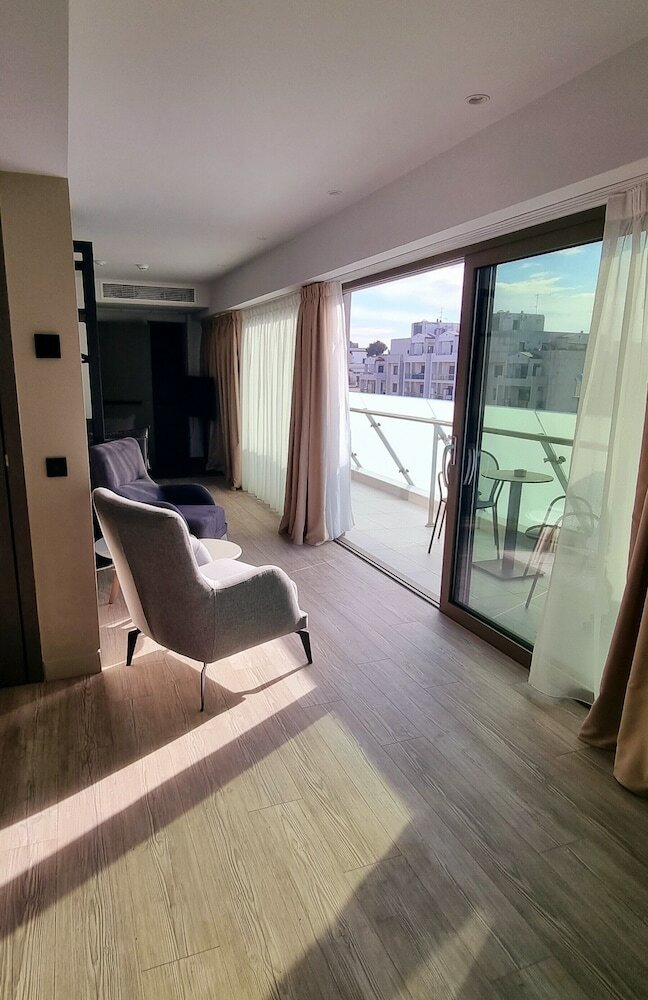 Фото S Hotel Boutique Thessaloniki