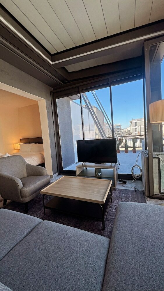 Фото Lighthouse Hotel