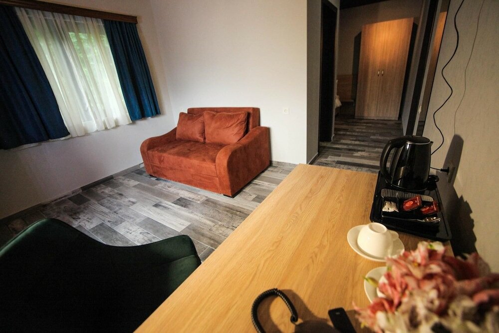 Фото Borjomi Underwood